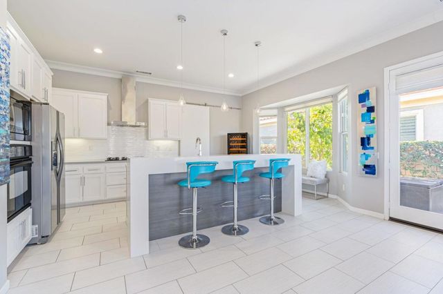 2 Pyramid Lake Court, Rancho Mirage, CA 92270