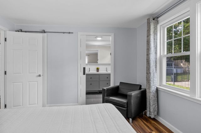 176 Beacon Street, South Yarmouth, MA 02664