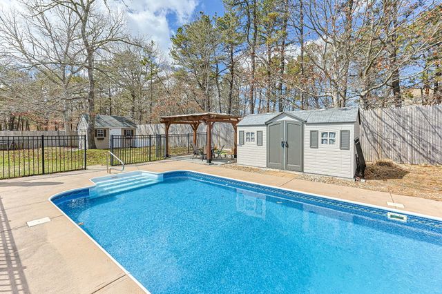 176 Beacon Street, South Yarmouth, MA 02664