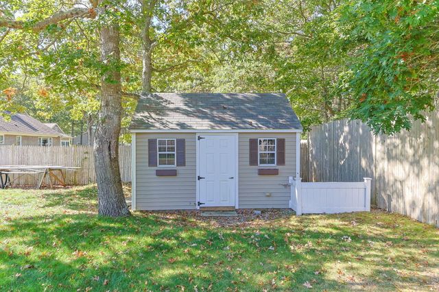 176 Beacon Street, South Yarmouth, MA 02664