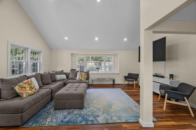 176 Beacon Street, South Yarmouth, MA 02664