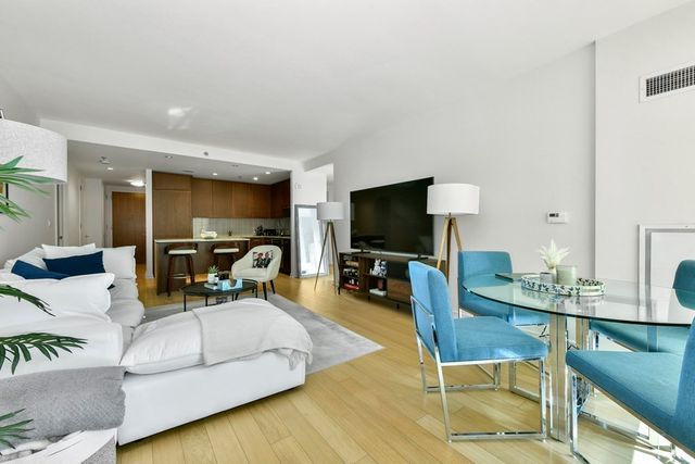 580 Washington St 11F, Boston, MA 02111