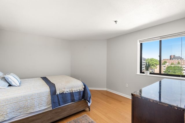 147 Kelton St 704, Boston, MA 02134