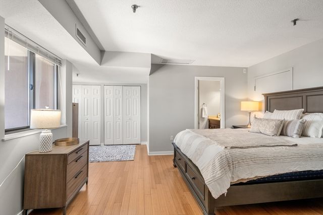 147 Kelton St 704, Boston, MA 02134