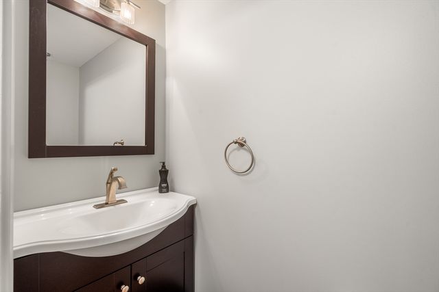 147 Kelton St 704, Boston, MA 02134