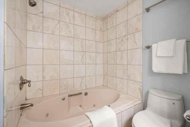 147 Kelton St 704, Boston, MA 02134