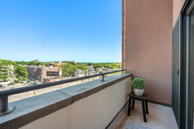 147 Kelton St 704, Boston, MA 02134