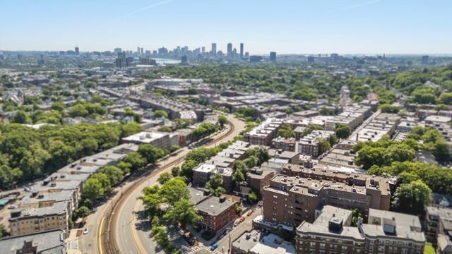 147 Kelton St 704, Boston, MA 02134