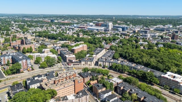 147 Kelton St 704, Boston, MA 02134