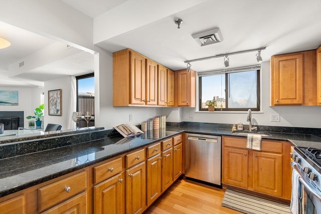 147 Kelton St 704, Boston, MA 02134
