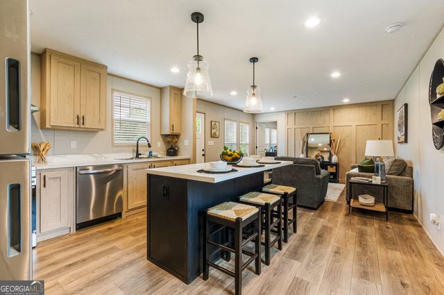 60 Bennys Drive, Cleveland, GA 30528