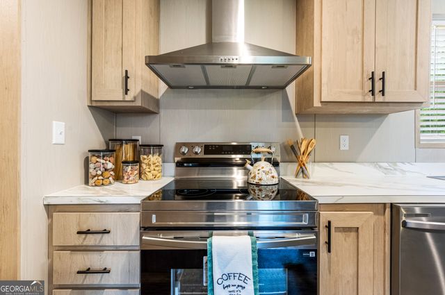 60 Bennys Drive, Cleveland, GA 30528