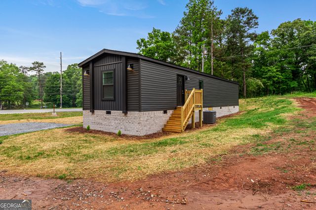 60 Bennys Drive, Cleveland, GA 30528