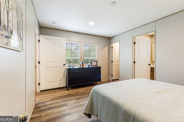 60 Bennys Drive, Cleveland, GA 30528
