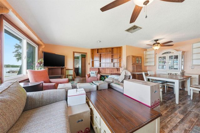 400 LAKESHORE DRIVE, Eustis, FL 32726