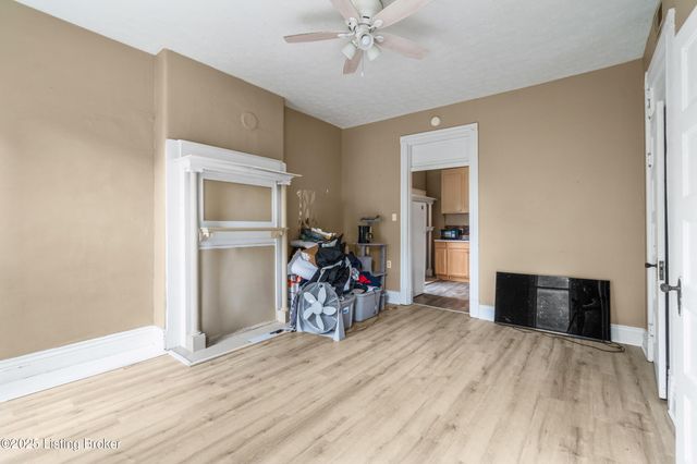 3846 Southern Pkwy, Louisville, KY 40214