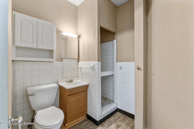 3846 Southern Pkwy, Louisville, KY 40214