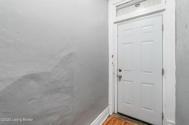 3846 Southern Pkwy, Louisville, KY 40214