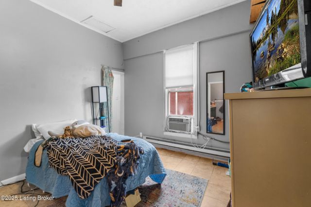 3846 Southern Pkwy, Louisville, KY 40214