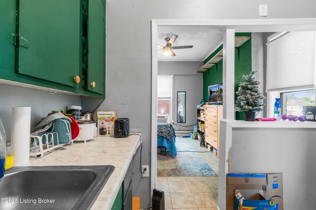 3846 Southern Pkwy, Louisville, KY 40214