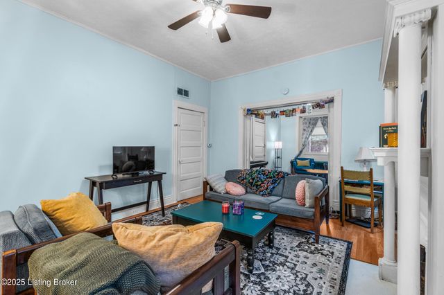 3846 Southern Pkwy, Louisville, KY 40214