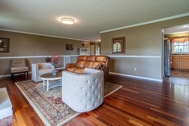 29349 Hawthorne Drive, Meadowview, VA 24361