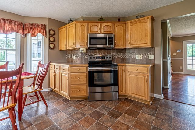 29349 Hawthorne Drive, Meadowview, VA 24361