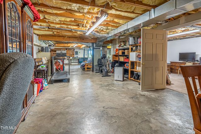 29349 Hawthorne Drive, Meadowview, VA 24361