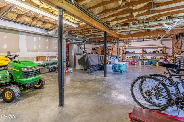 29349 Hawthorne Drive, Meadowview, VA 24361