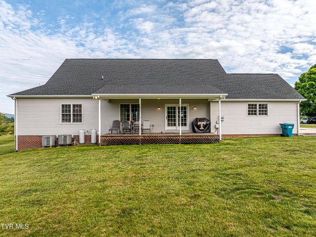 29349 Hawthorne Drive, Meadowview, VA 24361