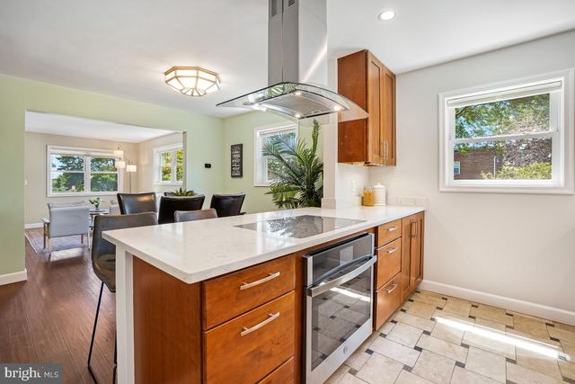 6532 NORTH CAPITOL ST NW, Washington, DC 20012