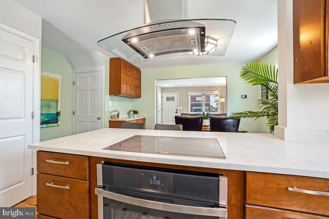6532 NORTH CAPITOL ST NW, Washington, DC 20012