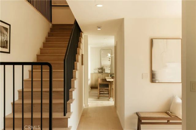 5557 Franrivers Avenue, Woodland Hills, CA 91367