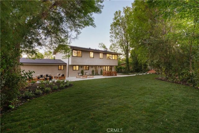 5557 Franrivers Avenue, Woodland Hills, CA 91367