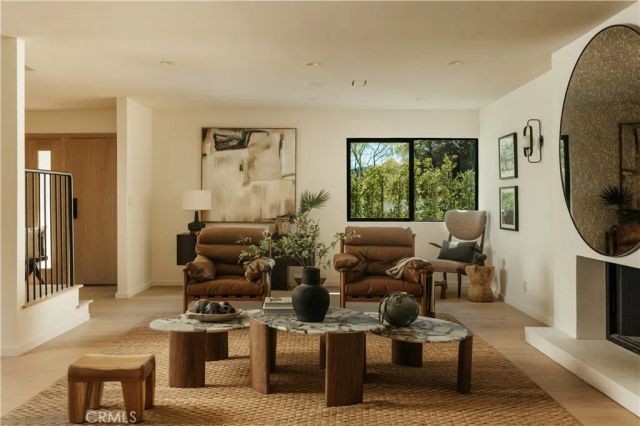 5557 Franrivers Avenue, Woodland Hills, CA 91367