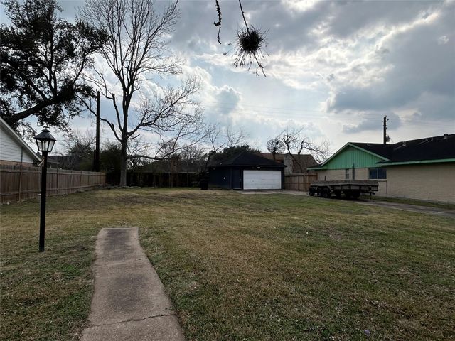 8218 Gulf Spring Lane, Houston, TX 77075