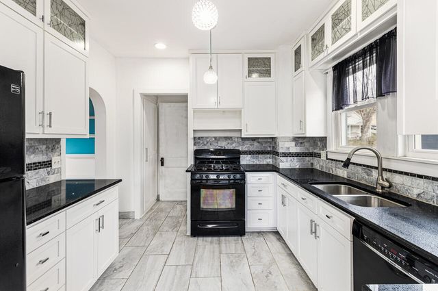 106 FRANK Street, Council Bluffs, IA 51503