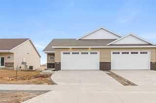 2047 Suttner Drive, North Liberty, IA 52317
