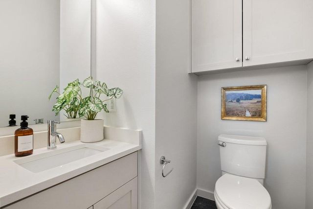 1605 Willow ST A, Austin, TX 78702