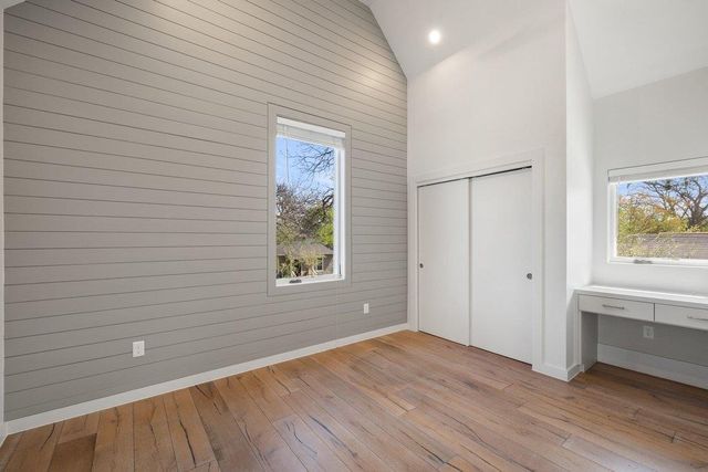 1605 Willow ST A, Austin, TX 78702