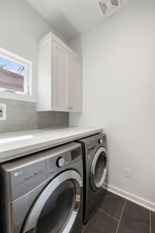 1605 Willow ST A, Austin, TX 78702