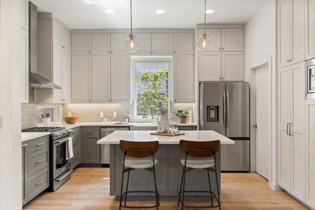 1605 Willow ST A, Austin, TX 78702