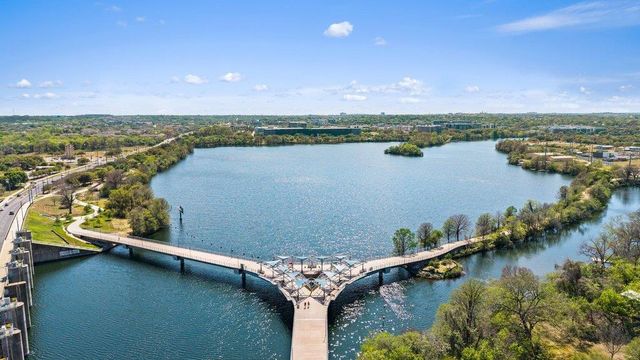 1605 Willow ST A, Austin, TX 78702