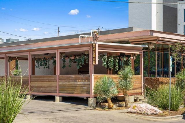 1605 Willow ST A, Austin, TX 78702