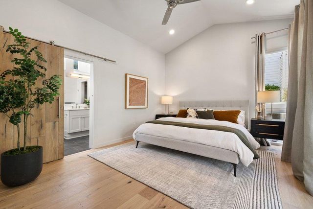 1605 Willow ST A, Austin, TX 78702