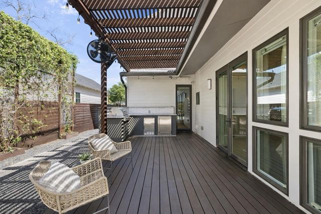 1605 Willow ST A, Austin, TX 78702