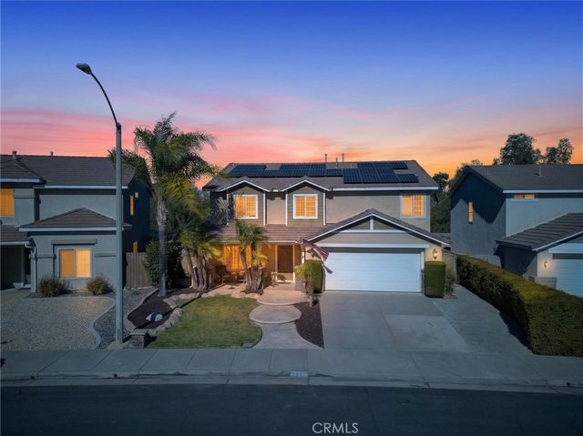8892 Dahlia Drive, Corona, CA 92883