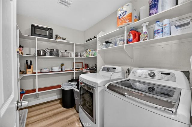 8892 Dahlia Drive, Corona, CA 92883