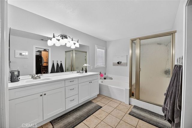 8892 Dahlia Drive, Corona, CA 92883