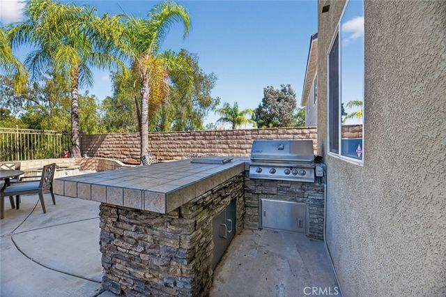 8892 Dahlia Drive, Corona, CA 92883